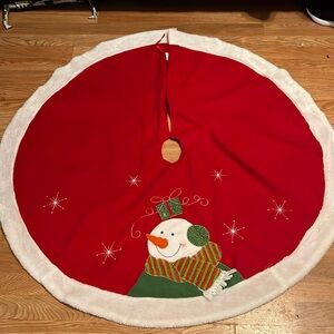 Christmas tree skirt